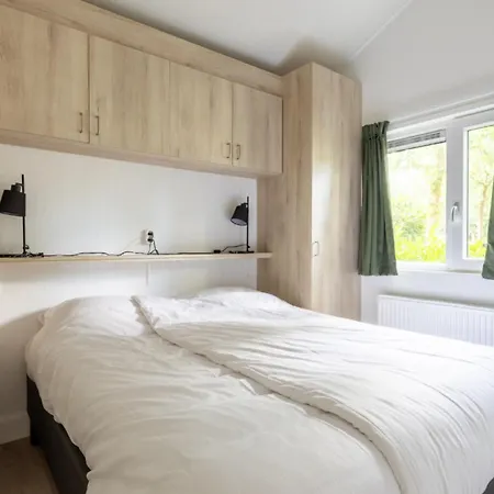With A Wooded Location On The Veluwe Hébergement de vacances Hoenderloo